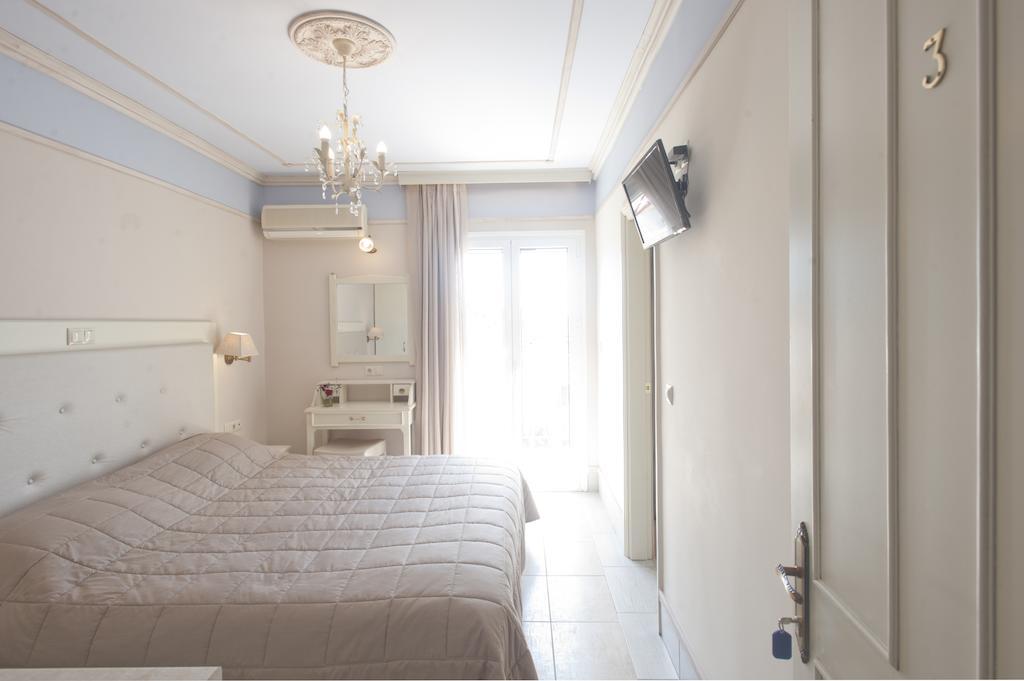 Tina'S House Aparthotel Пилос Екстериор снимка